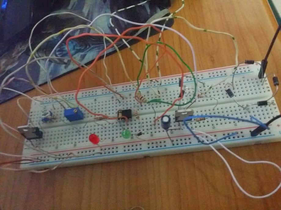 6V, 4ah battery charger prototype breadboard image